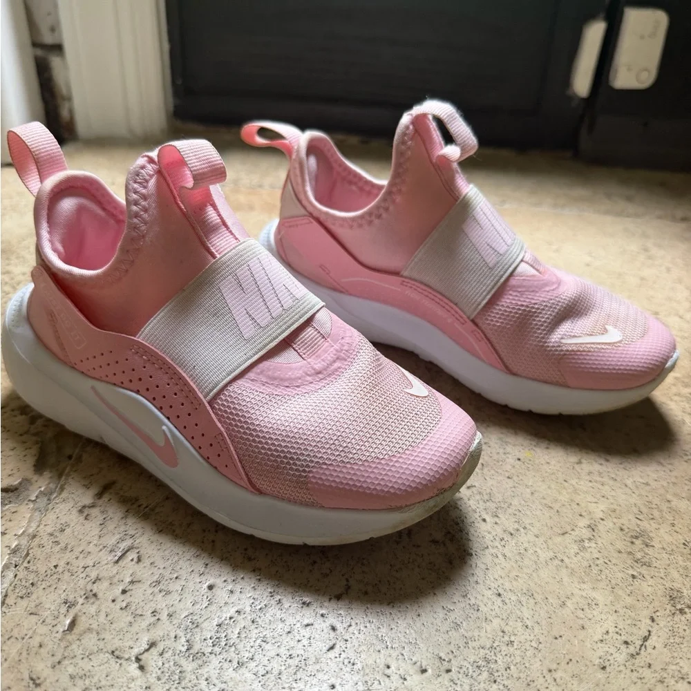 Nike Kids' Slip-On Athletic Shoe Sneakers - Pink (Size 11)